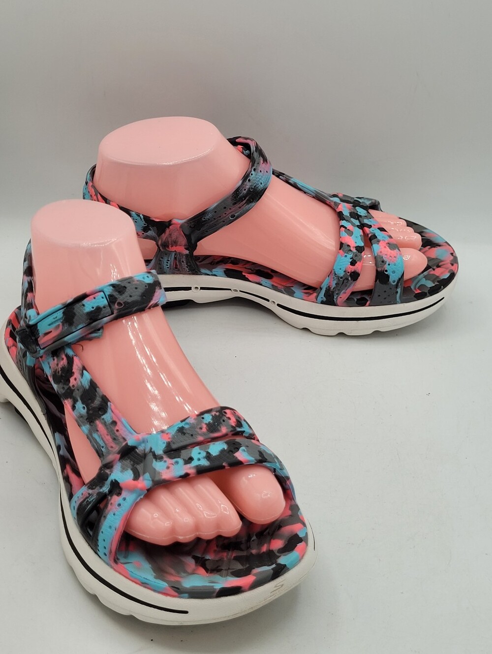 Sketchers Cali Gear Sandles Size 8